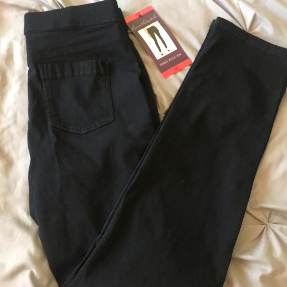 Zoey pull on black pants